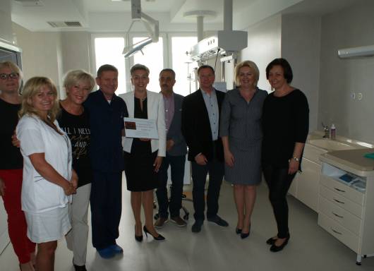 Uroczyste przekazanie środków finansowych z X edycji Balu Charytatywnego Czerwonej Róży